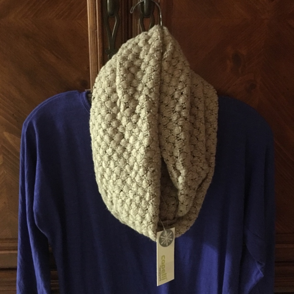 Taupe/Tan Knitted Forever Neckscarf